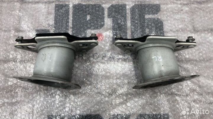 Кронштейн усилителя бампера задний левый Infiniti