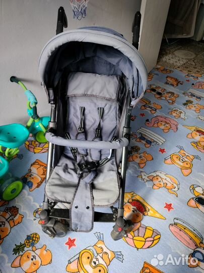 Прогулочная коляска трость