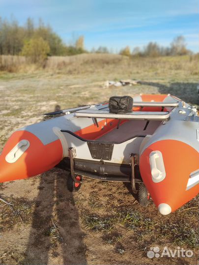 Лодка Азимут Эверест и мотор ямаха 9,9