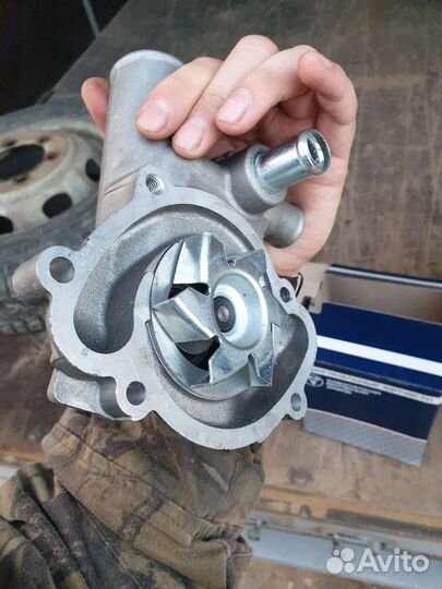 Помпа на газель 405