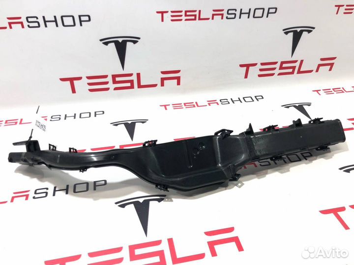 Воздуховод Tesla Model X рест. 2022 1622797-00-A