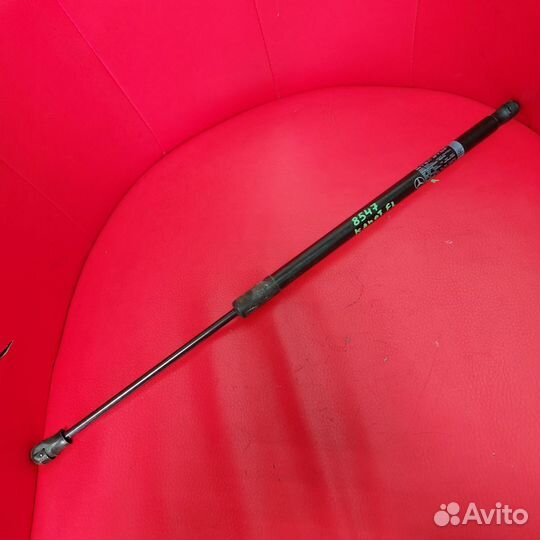 Мерседес 166, 292 амортизатор капота