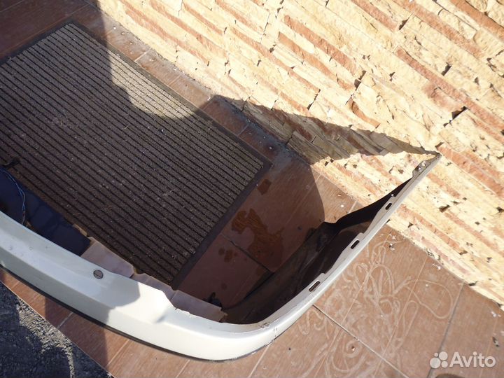 Рено Меган Седан задний бампер с 1995-2003