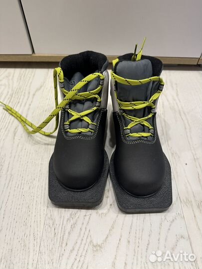 Лыжные ботинки новые р.30