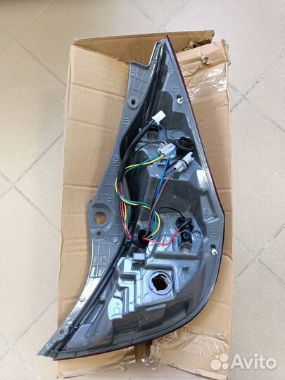 Фонарь задний левый Solaris I 10-14 хэтчбек 5D