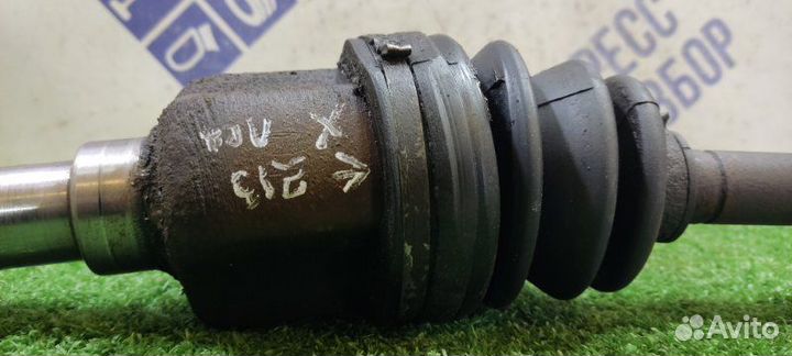 Привод левый Ford Focus 1 седан 2.0 2002