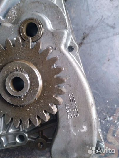 Насос масляный Volvo FM9