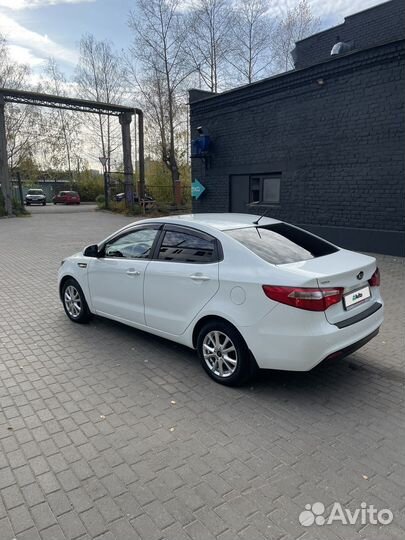 Kia Rio 1.4 AT, 2013, 129 000 км