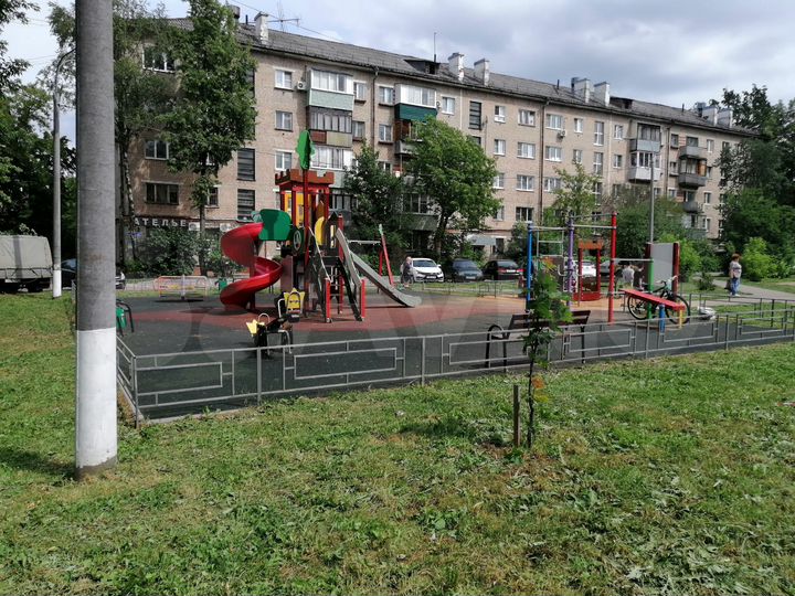 2-к. квартира, 43,8 м², 2/5 эт.