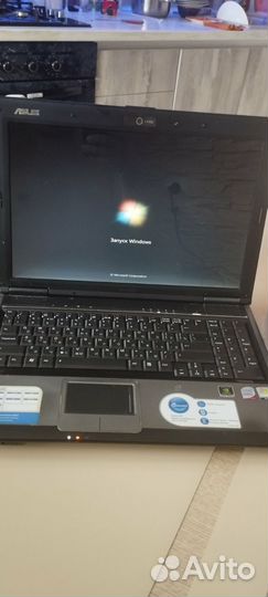 Ноутбук asus