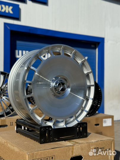 Кованые тарелки Mercedes R20