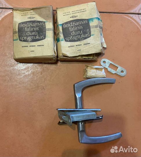 Ручка-защелка. Сделано в СССР