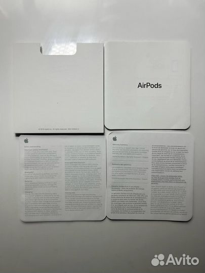 Наушники Apple AirPods