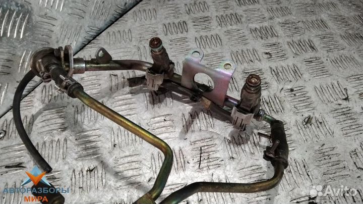 Топливная рампа Subaru Legacy 4 2005 17523AA662