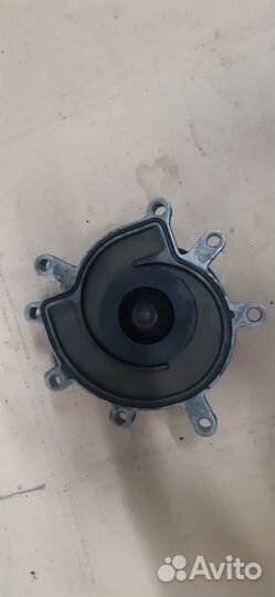 Dodge RAM 2009- помпа водяная двигателя 4.7