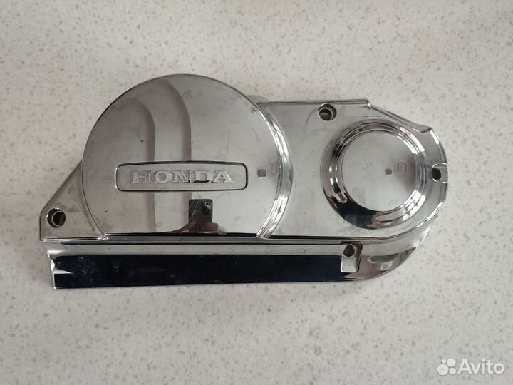 Правая крышка картера двигателя Honda VT 750