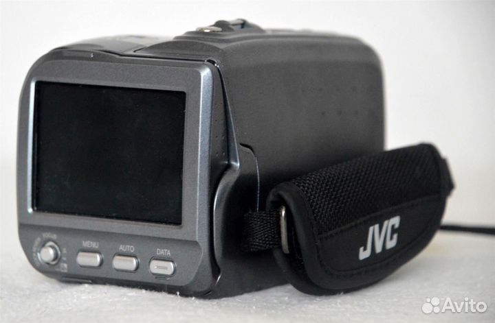 Видеокамера JVC GR-DA20E