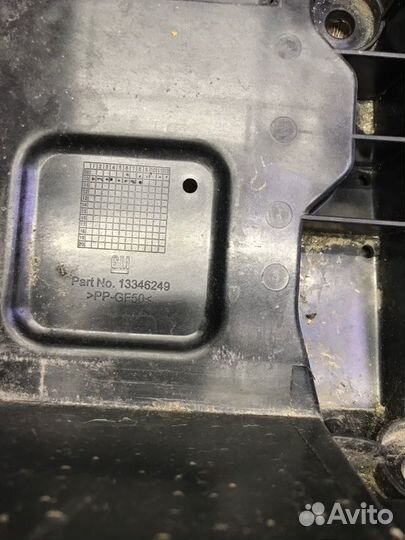 Полка аккумулятора Opel Astra J 2010