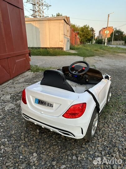 Детский электромобиль