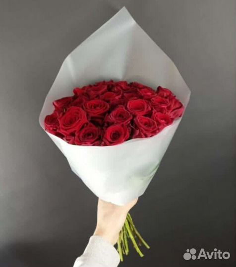 Букет из 25 роз, доставка по Екатеринбургу