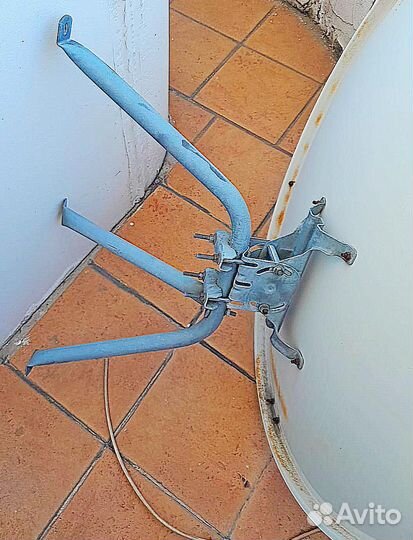 Спутниковая тарелка 90 см В комплекте