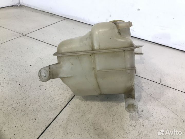 Расширительный бачок Форд