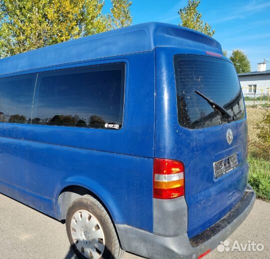 Transporter T5 Caravelle Четверть крыло заднее