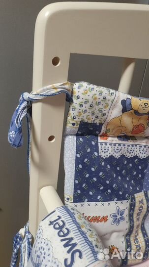 Детская кроватка с маятником