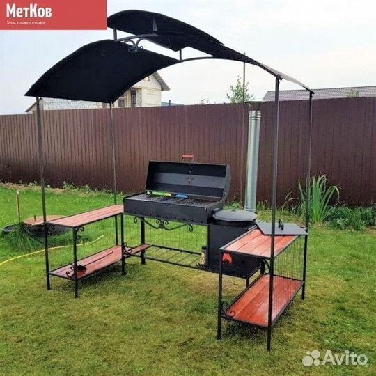 Мангал с крышей