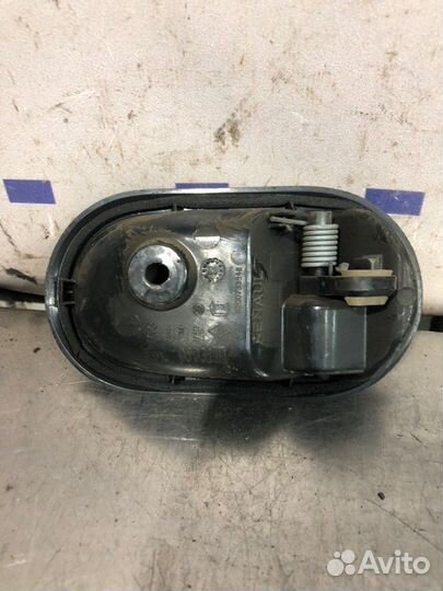 Ручка двери салонная левая Renault Logan седан