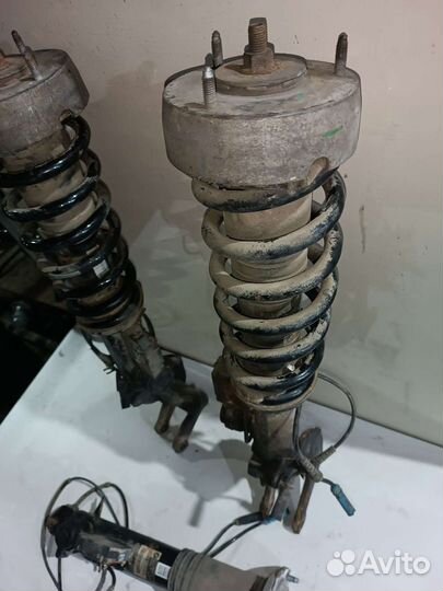 Амортизатор стойка BMW X6 E71 X5 E70