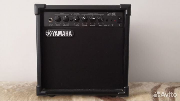 Гитарный комбоусилитель yamaha GA-15II