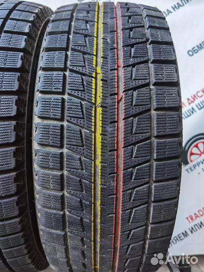 Bridgestone Blizzak Revo2 215/55 R17 98V