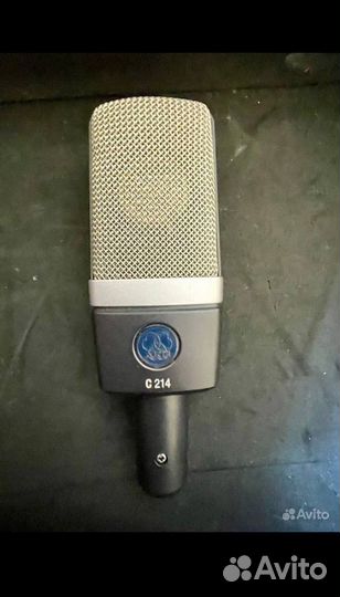 Студийный микрофон akg c214