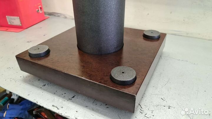 Hi-end стойки под полочную акустику