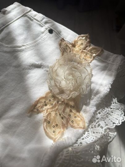 Шорты женские белые