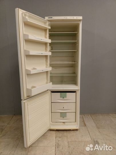 Б/У Холодильник в отличном состоянии