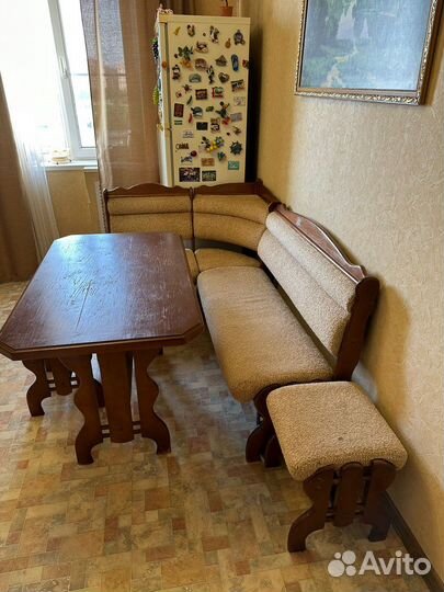 Кухонный уголок со столом бу