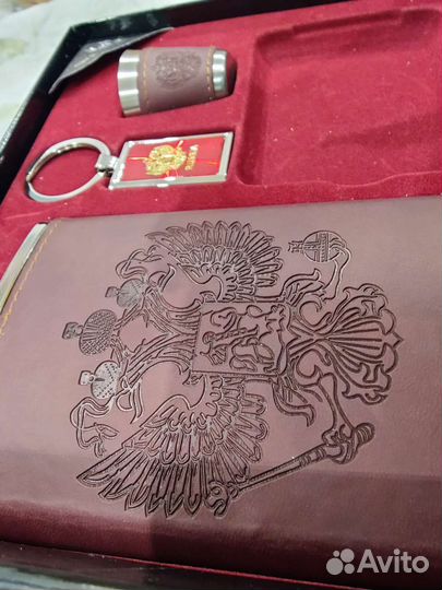 Неполный подарочный набор с фляжкой, Royal