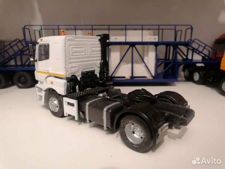 Модель грузовика камаз-5490 авд, AVD, 1:43