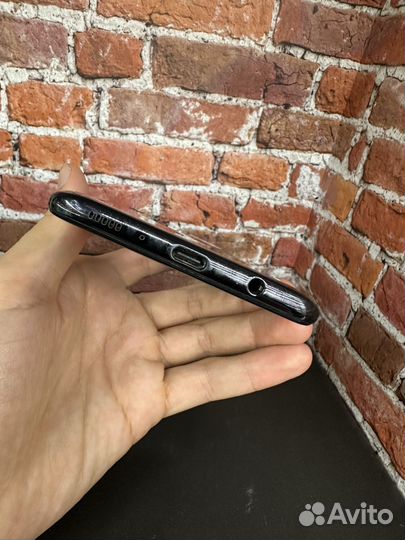 Samsung Galaxy A70, 6/128 ГБ