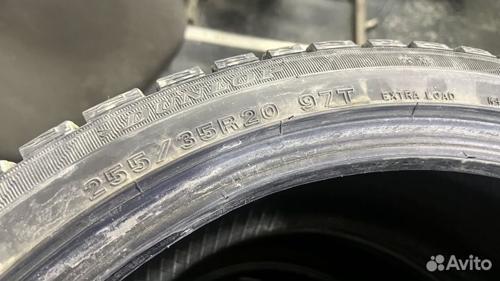 Dunlop SP Winter Ice02 255/35 R20