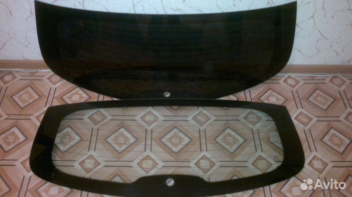 Стекло крышки багажника Ниссан Кашкай J10