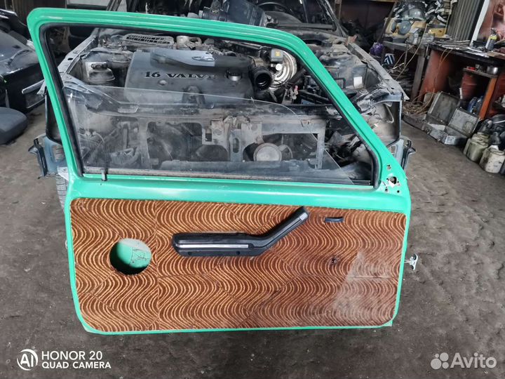 Дверь левая ока