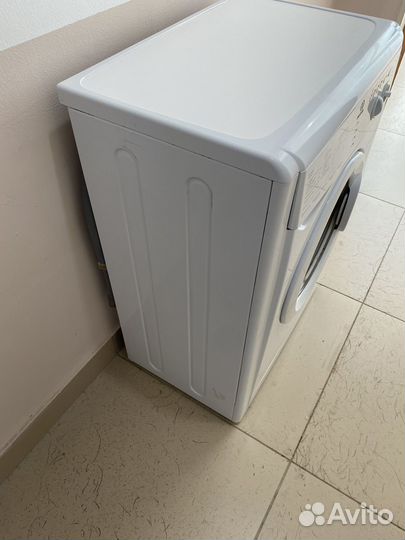 Стиральная машина indesit.Доставка