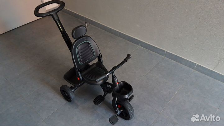 Трехколесный велосипед Pituso Elite