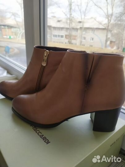 Обувь женская 38 размер