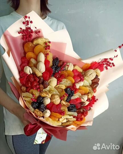 Съедобные букеты из сухофруктов