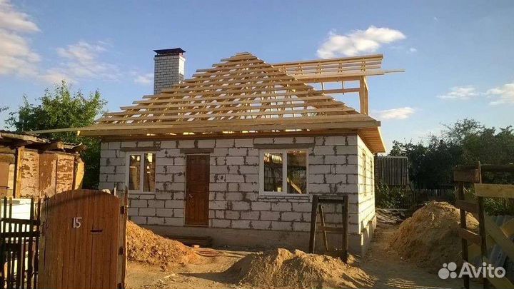 Бригада строителей