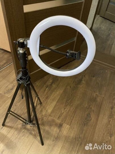 Кольцевая лампа + штатив с usb разъемом
